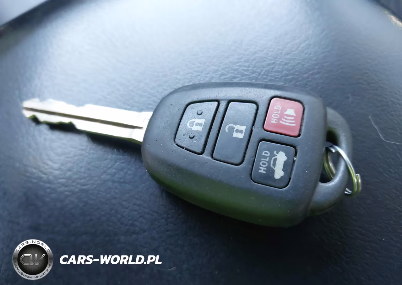 2017 Toyota Camry Le VIN:4T1BF1FK8HU305476 - 11