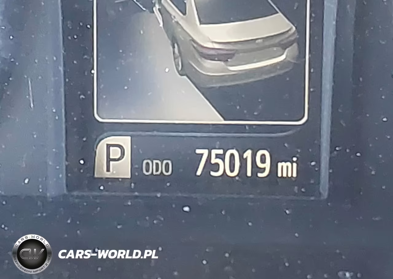 2017 Toyota Camry Le VIN:4T1BF1FK8HU305476 - 16