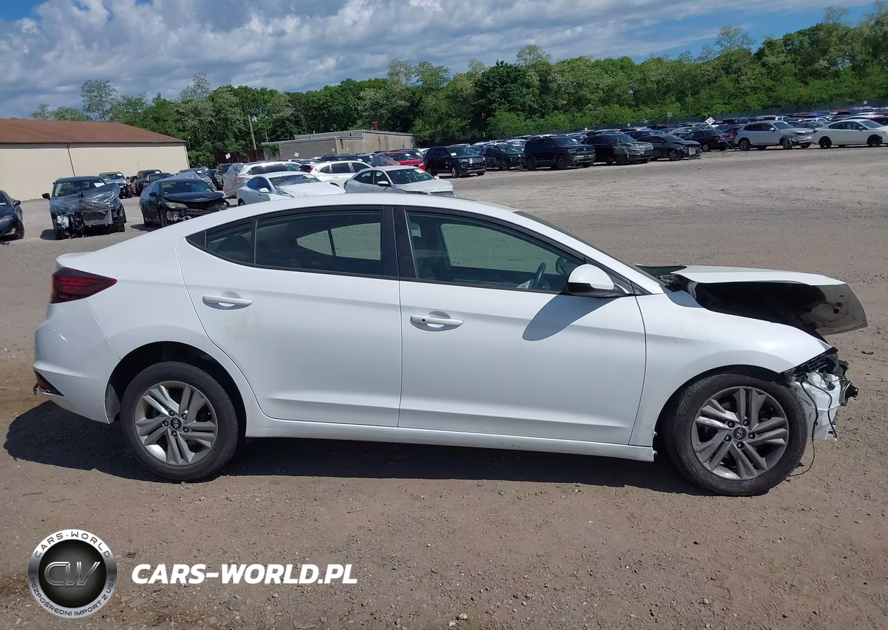 2020 Hyundai Elantra Value Edition VIN:5NPD84LFXLH618984 - 12