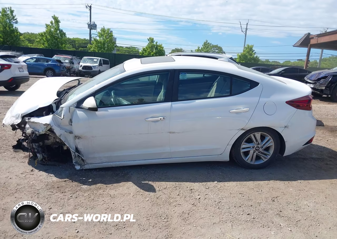 2020 Hyundai Elantra Value Edition VIN:5NPD84LFXLH618984 - 13