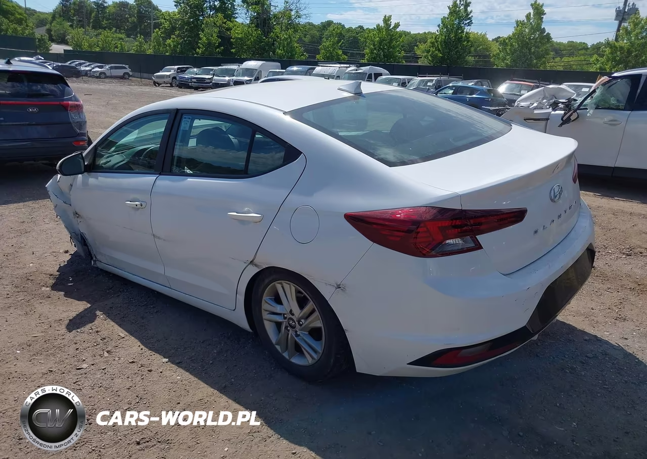 2020 Hyundai Elantra Value Edition VIN:5NPD84LFXLH618984 - 3
