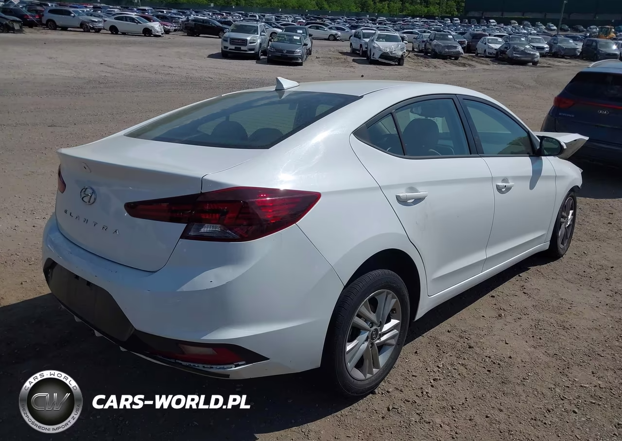 2020 Hyundai Elantra Value Edition VIN:5NPD84LFXLH618984 - 4