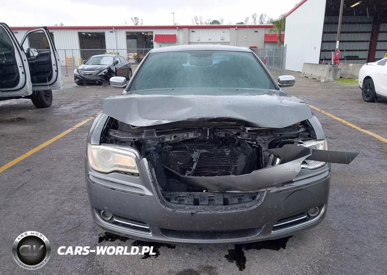 2012 Chrysler 300 Limited VIN:2C3CCACG2CH310867 - 6