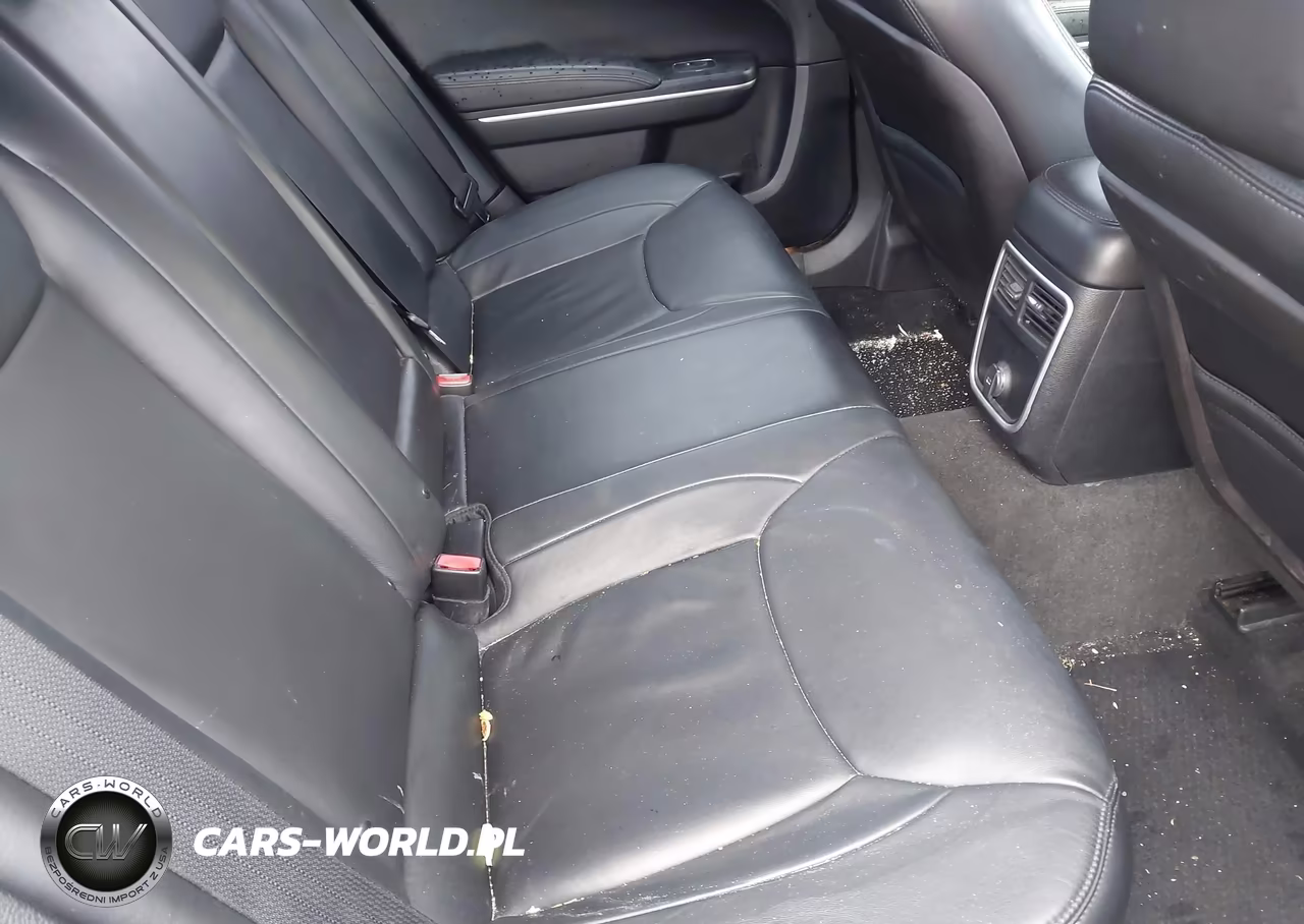 2012 Chrysler 300 Limited VIN:2C3CCACG2CH310867 - 8