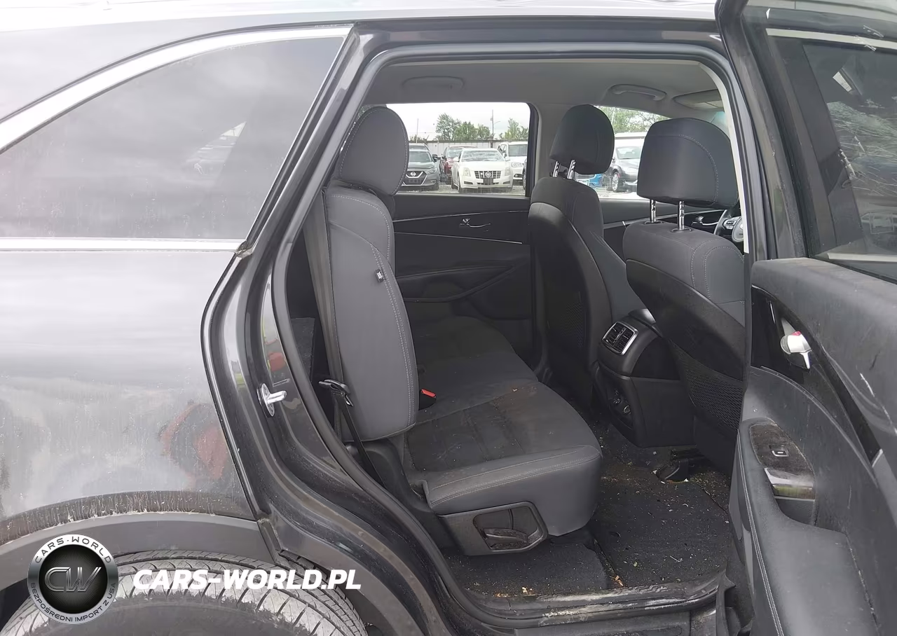 2017 Kia Sorento 2.4L Lx VIN:5XYPG4A30HG215166 - 8