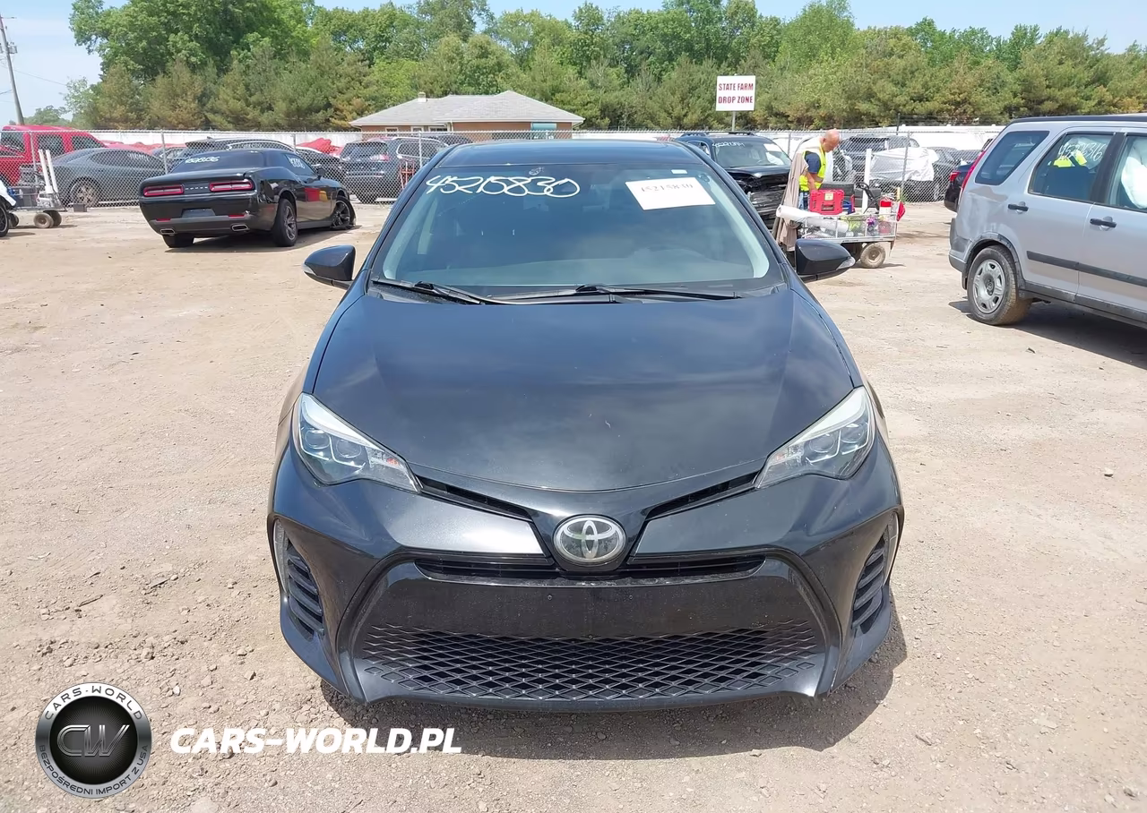 2018 Toyota Corolla Se VIN:2T1BURHE1JC089585 - 12