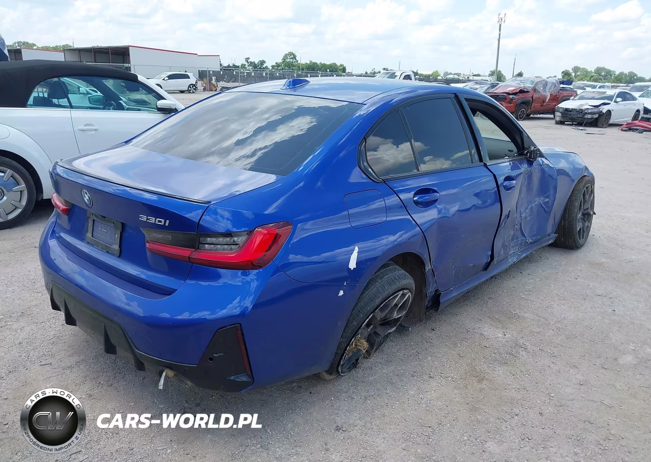 2025 BMW 330I VIN:3MW69CW07S8F19660 - 4
