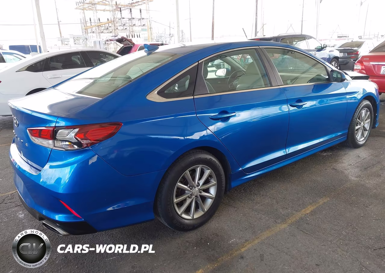 2019 Hyundai Sonata Se VIN:5NPE24AF1KH770563 - 4