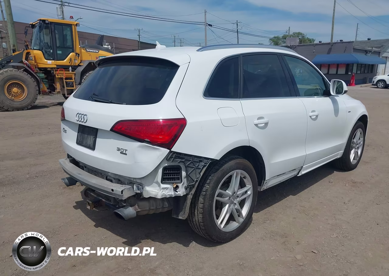 2014 Audi Q5 3.0T Premium Plus VIN:WA1DGAFP2EA126430 - 4