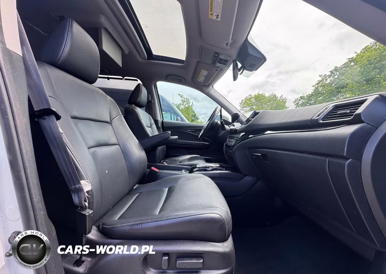 2022 Honda Pilot Touring VIN:5FNYF5H69NB016231 - 5