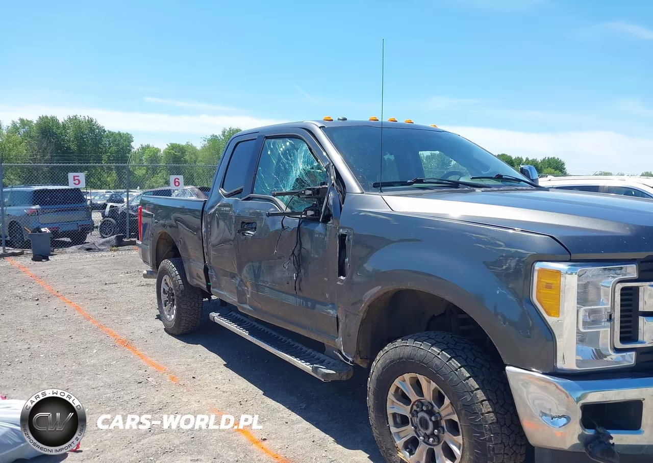 2017 Ford F-250 Xlt VIN:1FT7X2B62HEC27633 - 6