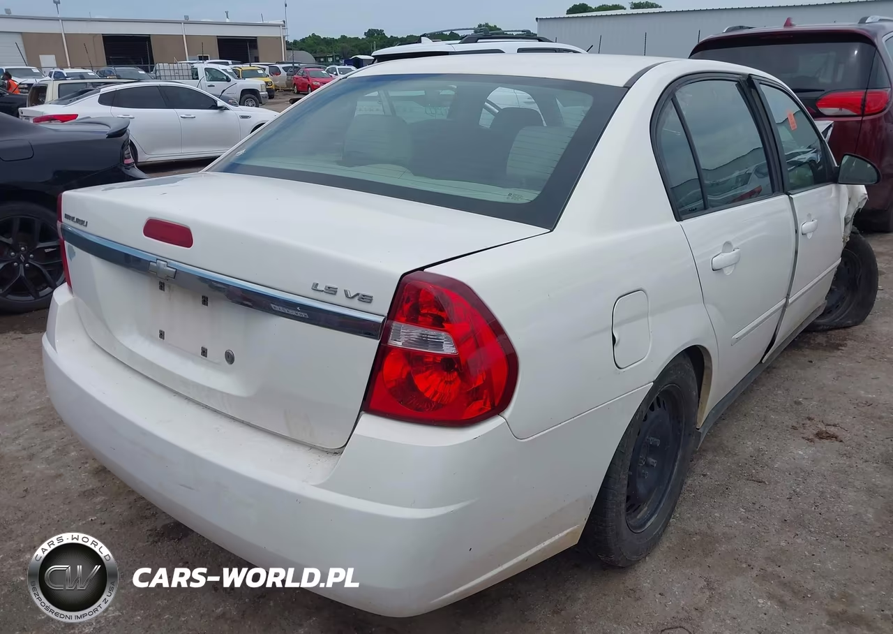 2007 Chevrolet Malibu Ls VIN:1G1ZS58NX7F204237 - 4