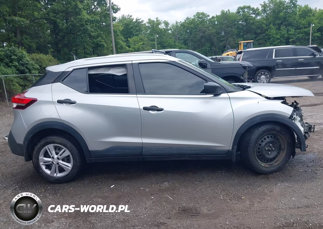 2019 Nissan Kicks S VIN:3N1CP5CU6KL565091 - 14