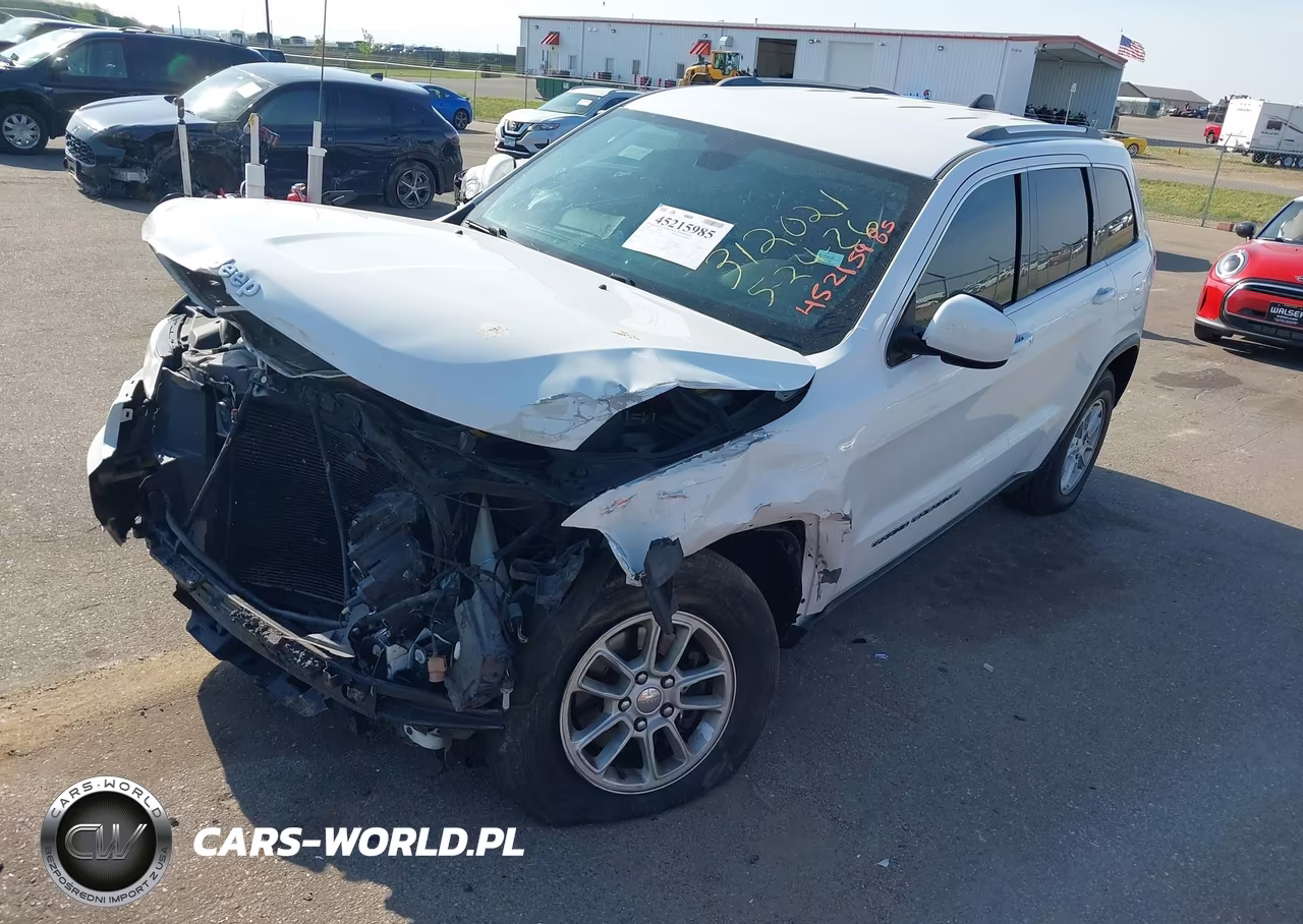 2018 Jeep Grand Cherokee Laredo E 4X4 VIN:1C4RJFAG7JC257983 - 2