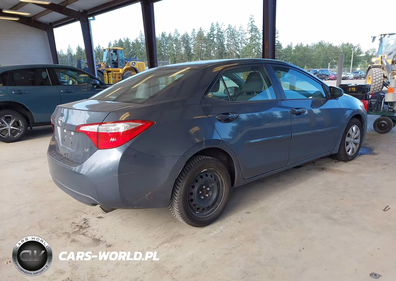 2016 Toyota Corolla Le VIN:5YFBURHE3GP383143 - 4