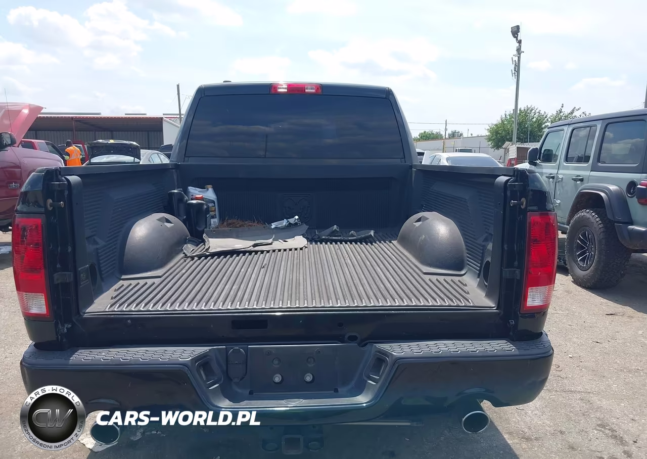 2016 Ram 1500 Express VIN:1C6RR6FT0GS332947 - 16