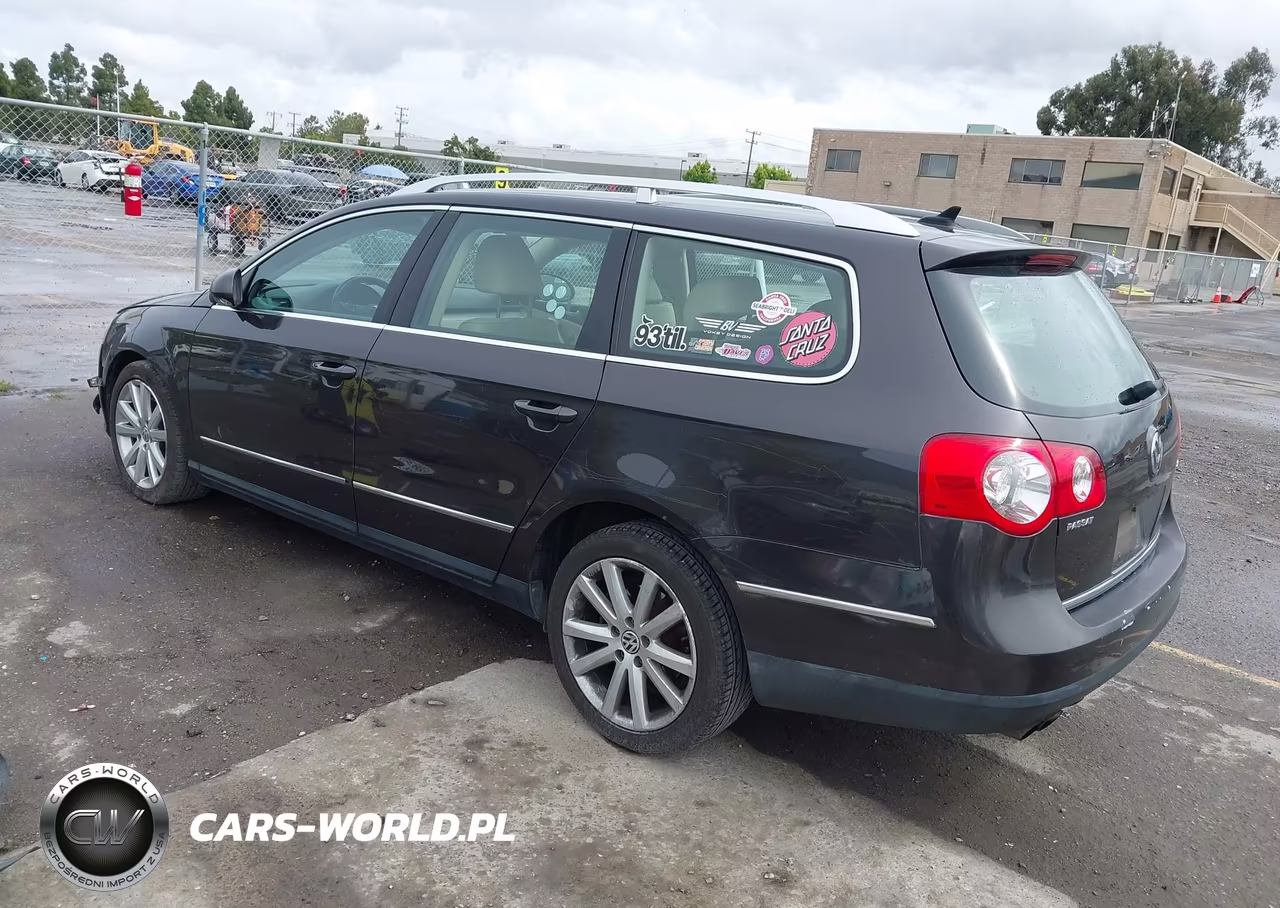 2010 Volkswagen Passat Komfort VIN:WVWXM7AN6AE154187 - 3