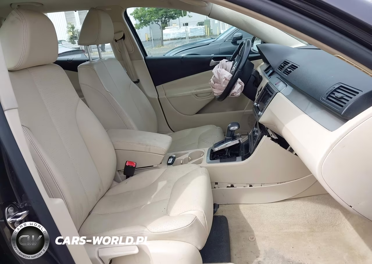 2010 Volkswagen Passat Komfort VIN:WVWXM7AN6AE154187 - 5