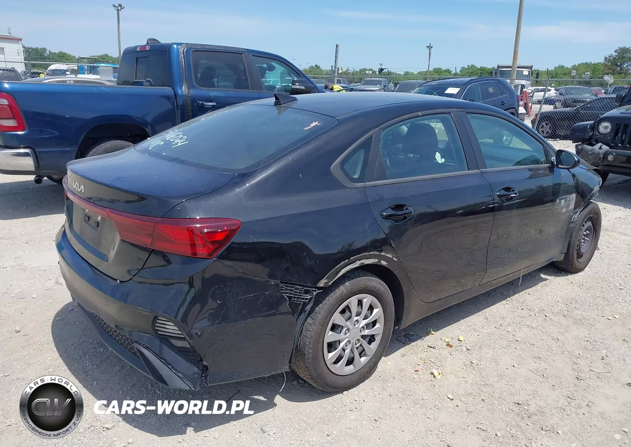 2022 Kia Forte Fe VIN:3KPF24AD1NE501541 - 4