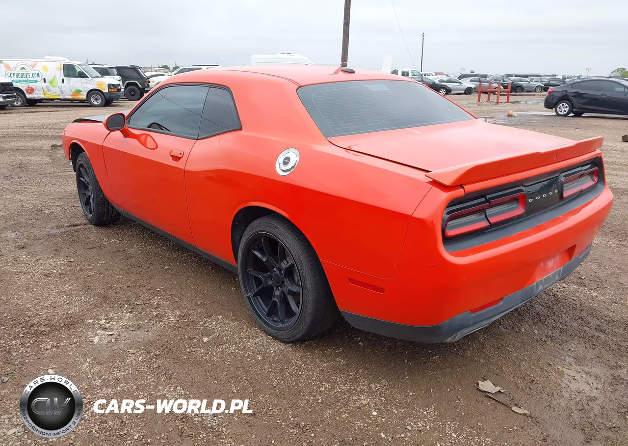 2018 Dodge Challenger Sxt VIN:2C3CDZAG1JH317546 - 3