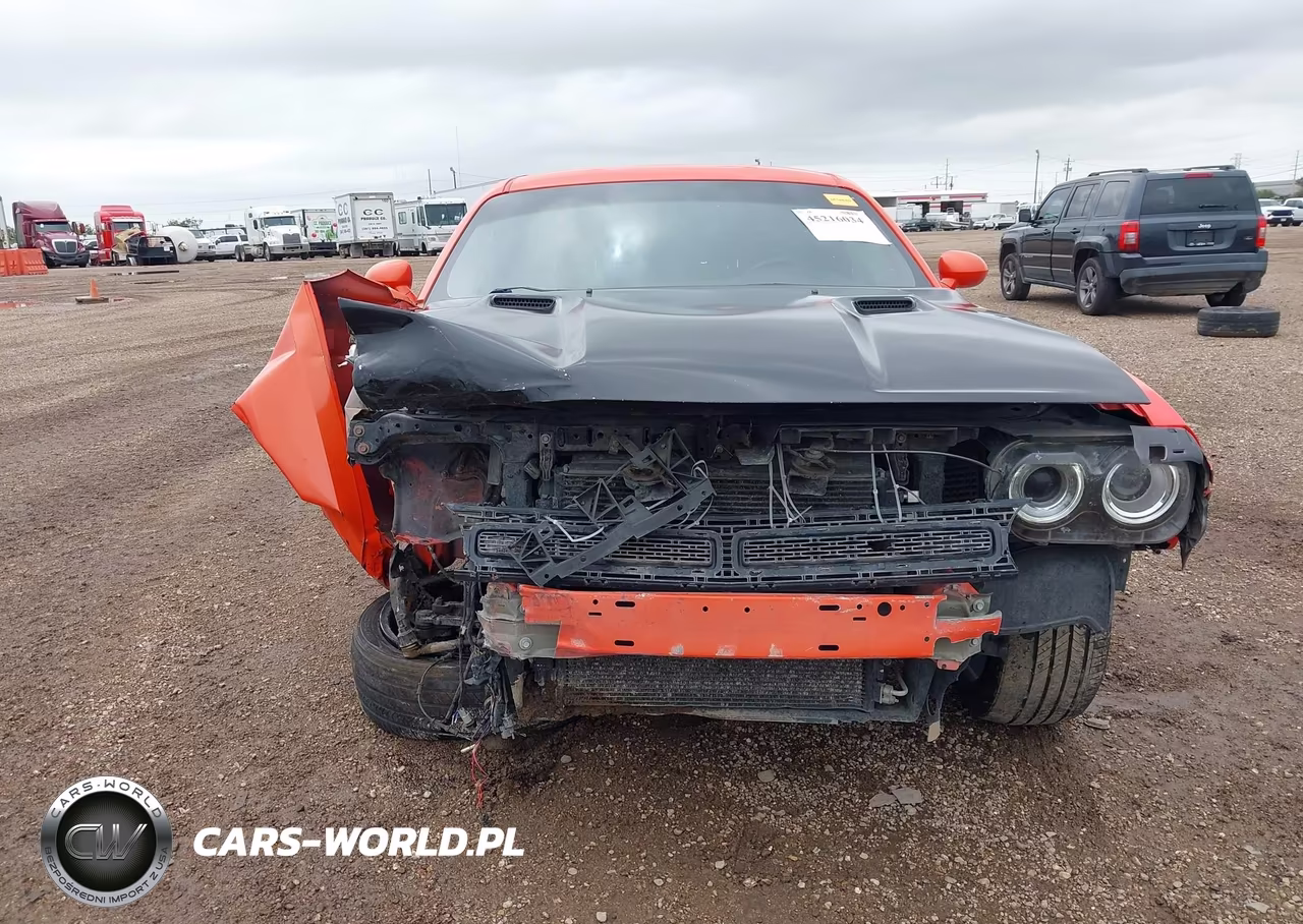 2018 Dodge Challenger Sxt VIN:2C3CDZAG1JH317546 - 6