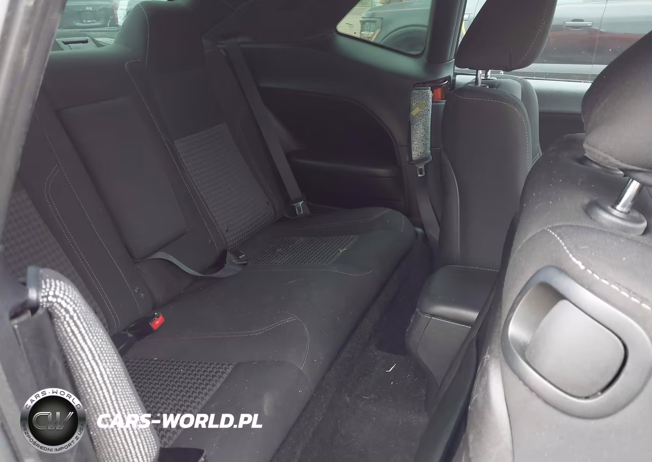 2018 Dodge Challenger Sxt VIN:2C3CDZAG1JH317546 - 8