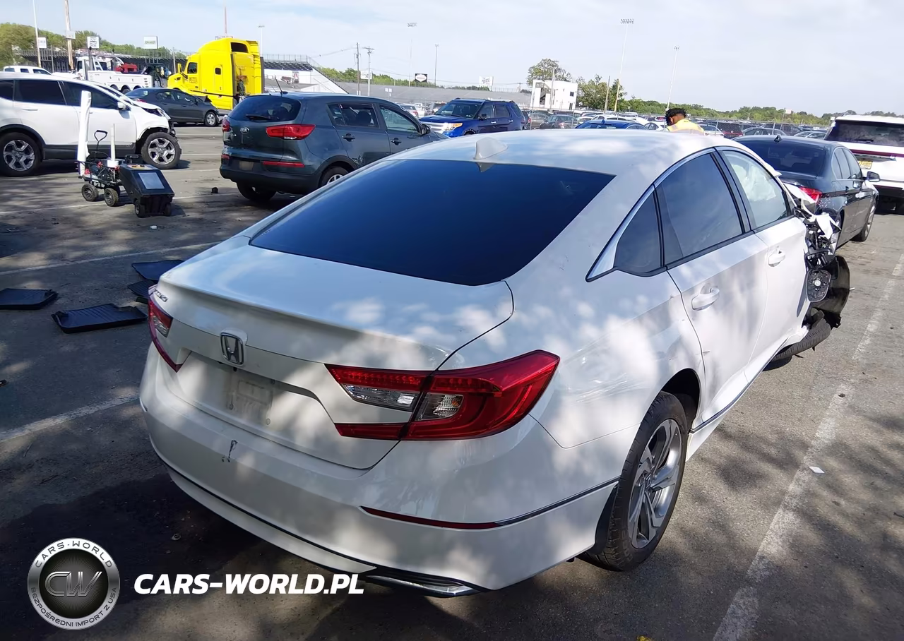 2018 Honda Accord Ex-L VIN:1HGCV1F5XJA025119 - 4