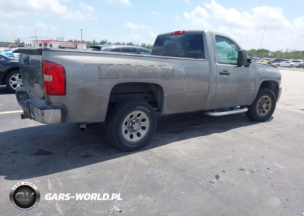 2008 Chevrolet Silverado 1500 Lt1-Work Truck VIN:1GCEC14C68Z203781 - 4