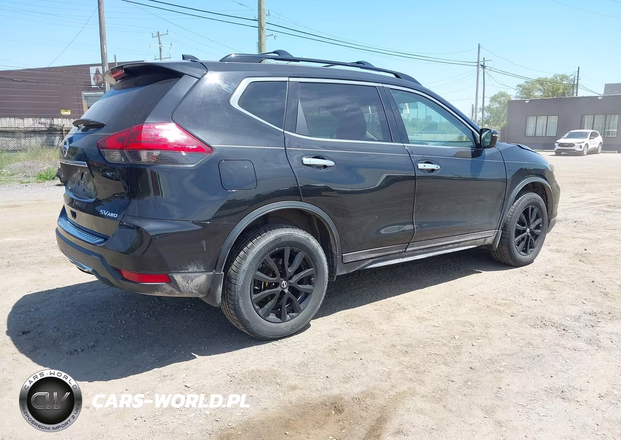 2017 Nissan Rogue Sv VIN:5N1AT2MV3HC823881 - 4