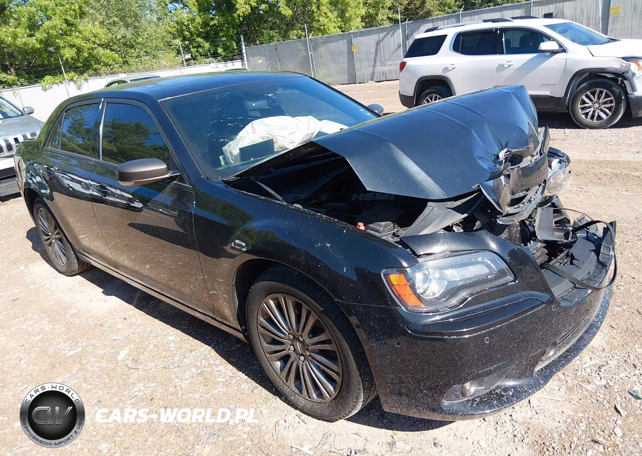 2014 Chrysler 300C John Varvatos Luxury – zdjęcie 1 z 16
