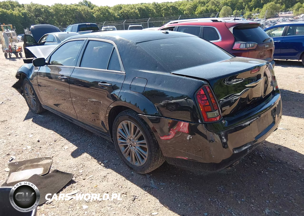 2014 Chrysler 300C John Varvatos Luxury VIN:2C3CCAJT9EH236043 - 3