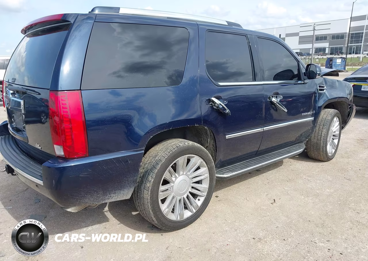 2007 Cadillac Escalade Standard VIN:1GYFK63857R235129 - 4