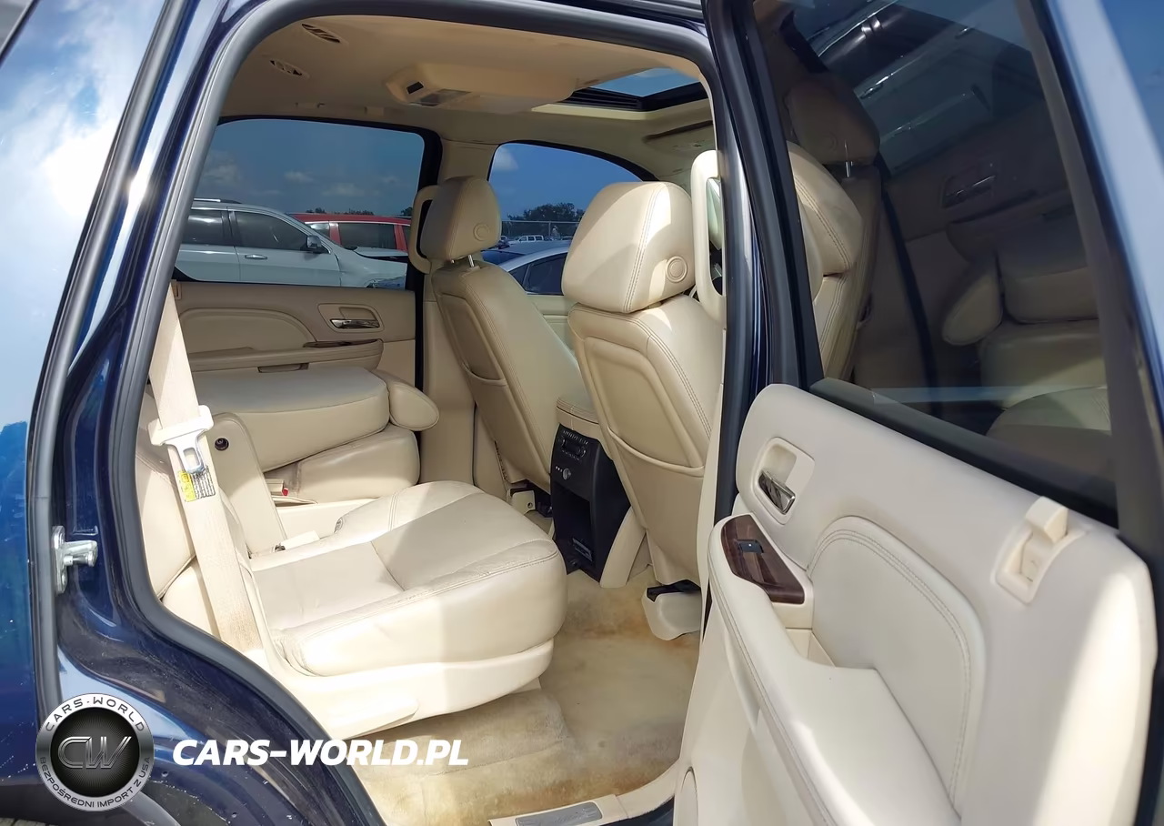2007 Cadillac Escalade Standard VIN:1GYFK63857R235129 - 8