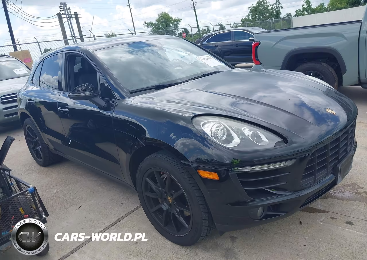 2015 Porsche Macan S