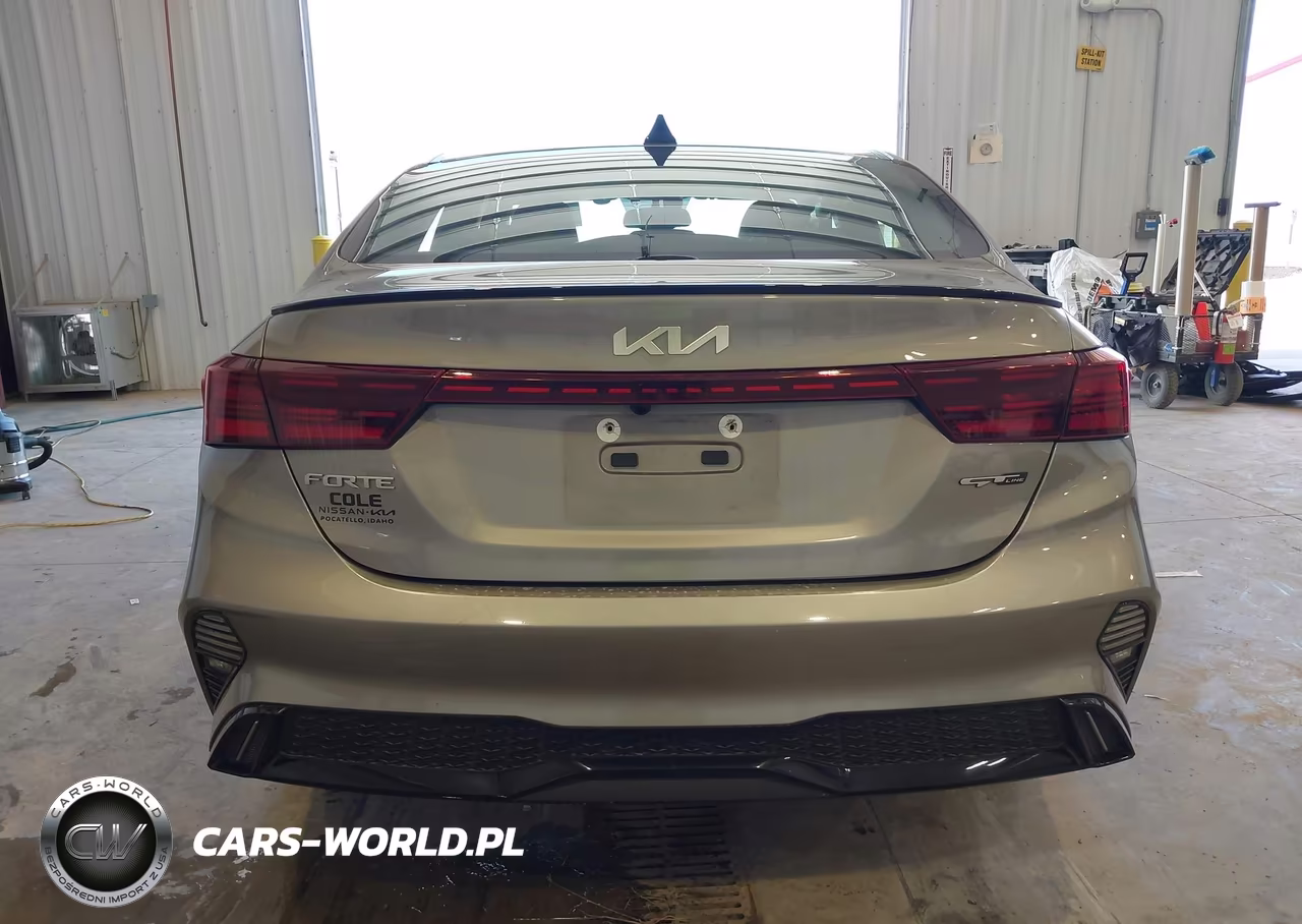 2024 Kia Forte Gt-Line VIN:3KPF54AD1RE745526 - 17