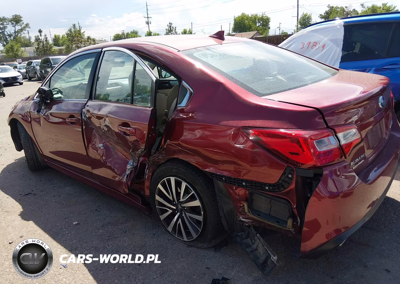 2018 Subaru Legacy 2.5I Premium VIN:4S3BNAH62J3008447 - 3