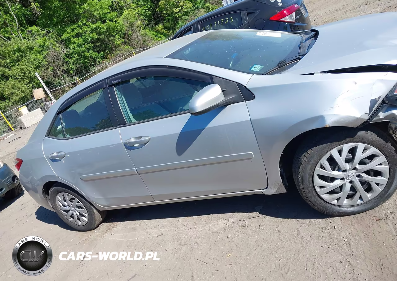 2015 Toyota Corolla Le VIN:2T1BURHE4FC444546 - 13