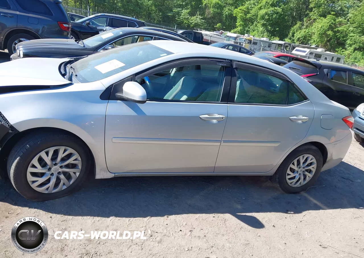 2015 Toyota Corolla Le VIN:2T1BURHE4FC444546 - 14