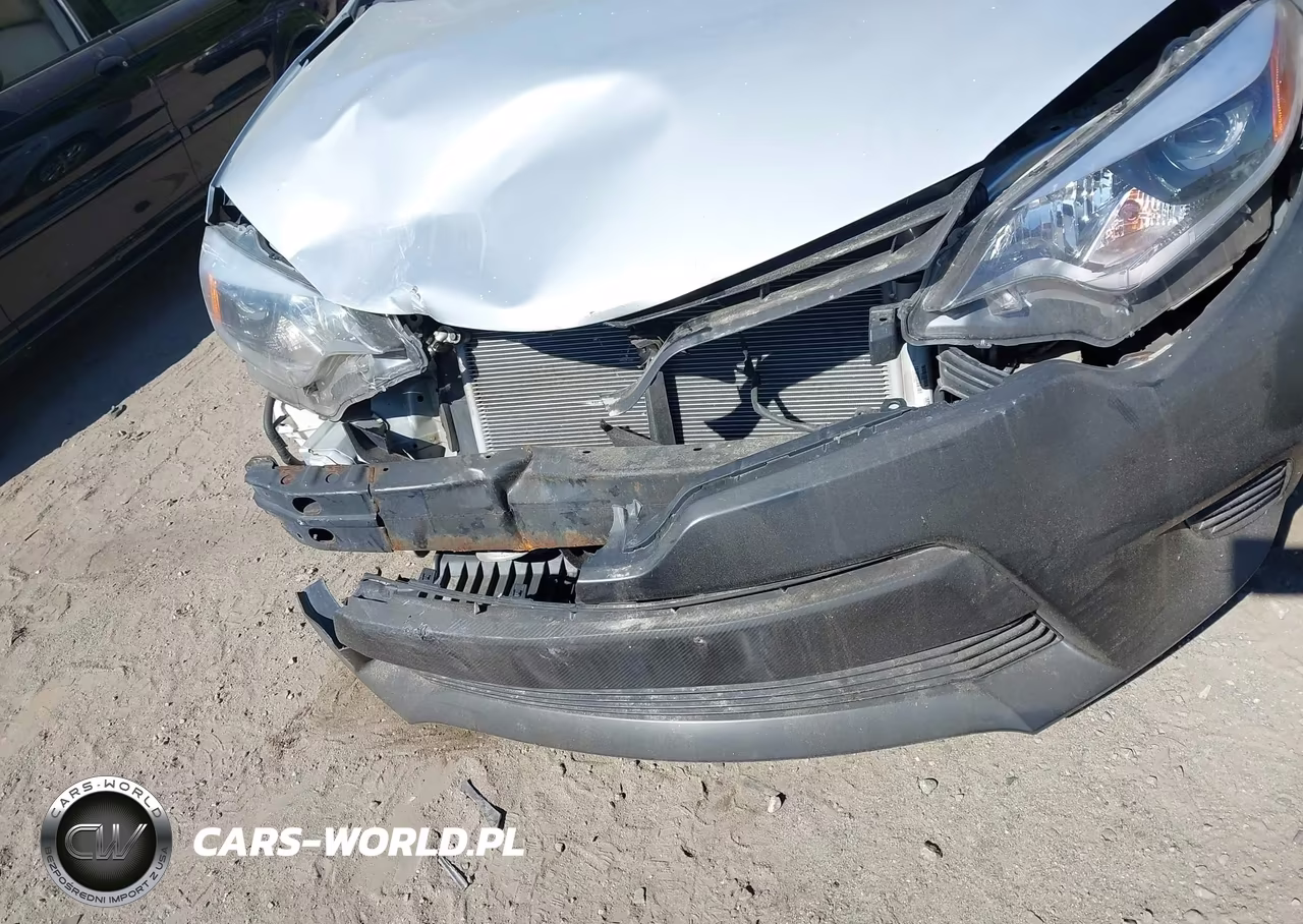 2015 Toyota Corolla Le VIN:2T1BURHE4FC444546 - 6