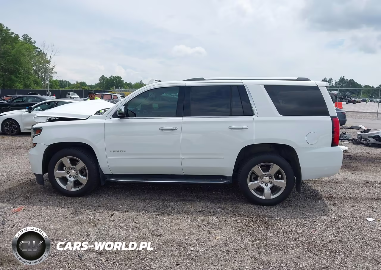 2017 Chevrolet Tahoe Premier VIN:1GNSKCKC3HR282502 - 14