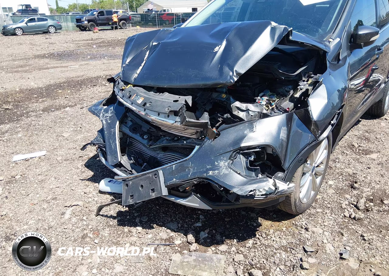 2017 Ford Escape Titanium VIN:1FMCU9J99HUA37759 - 6