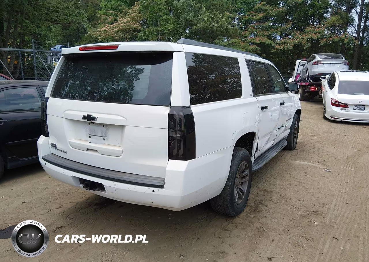 2016 Chevrolet Suburban Lt VIN:1GNSCHKC4GR444050 - 4