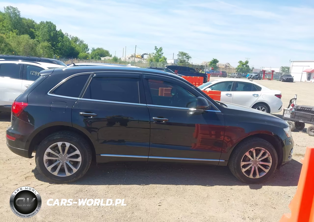 2016 Audi Q5 2.0T Premium VIN:WA1C2AFP3GA010182 - 13