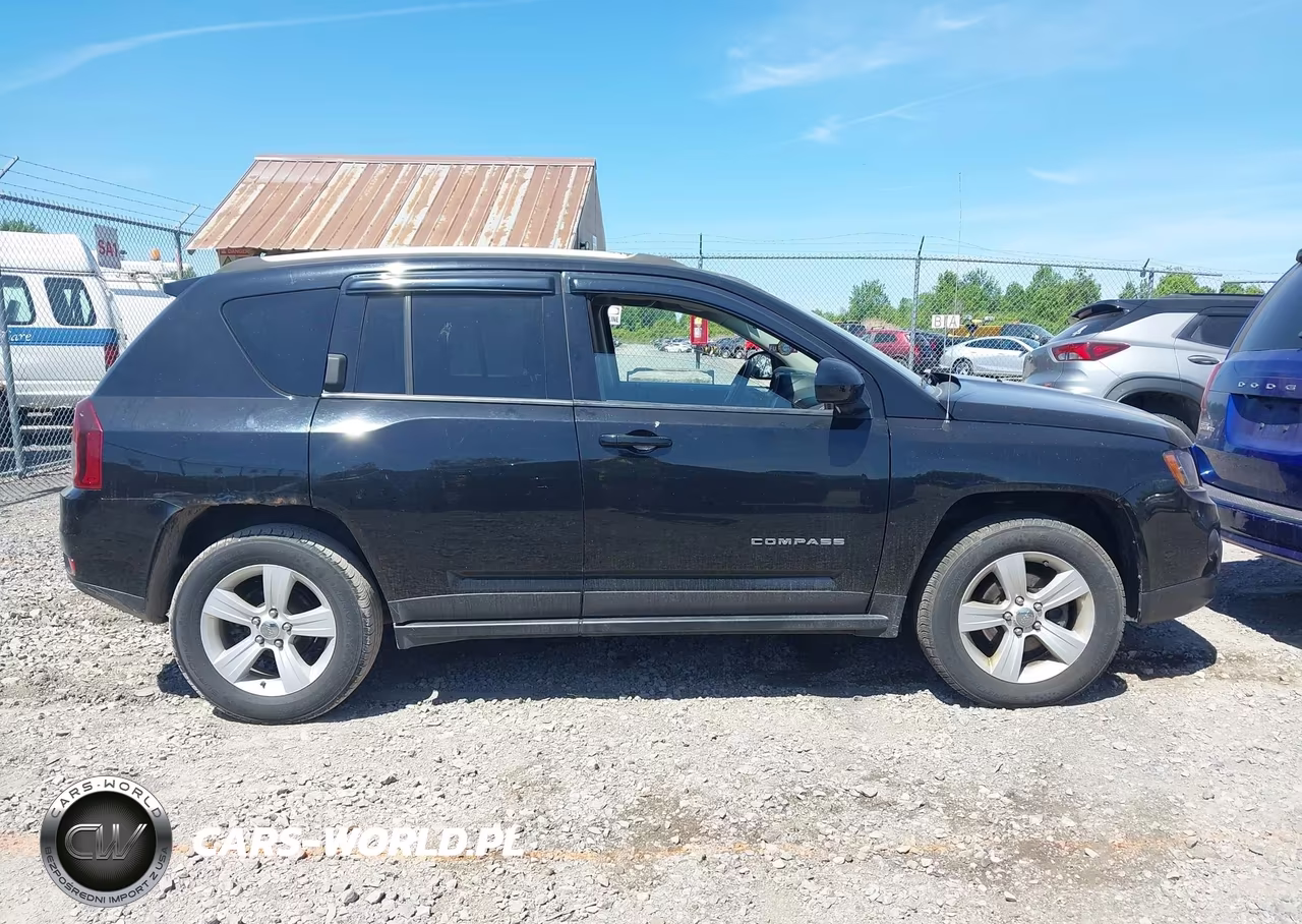 2016 Jeep Compass Latitude VIN:1C4NJDEB0GD808808 - 14