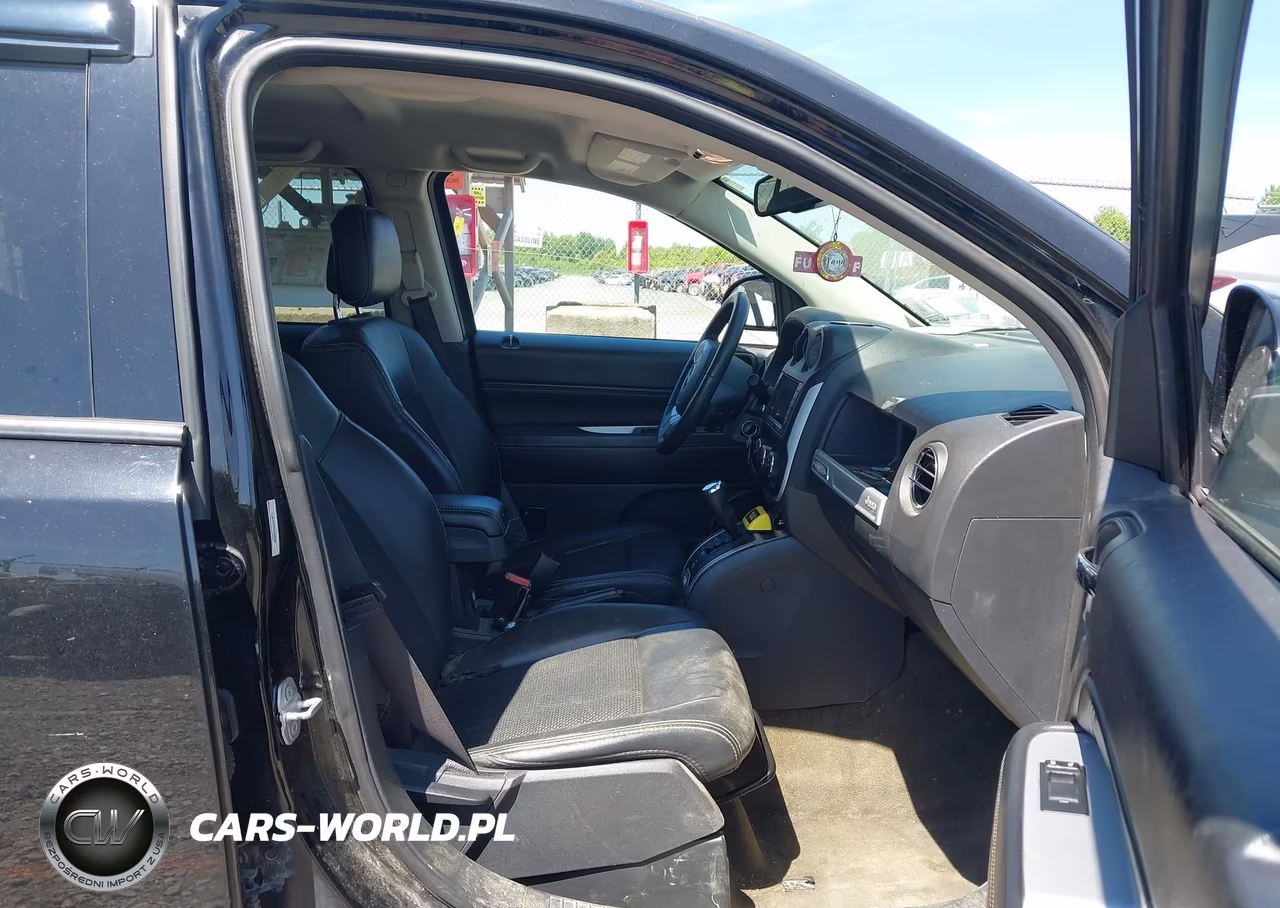 2016 Jeep Compass Latitude VIN:1C4NJDEB0GD808808 - 5
