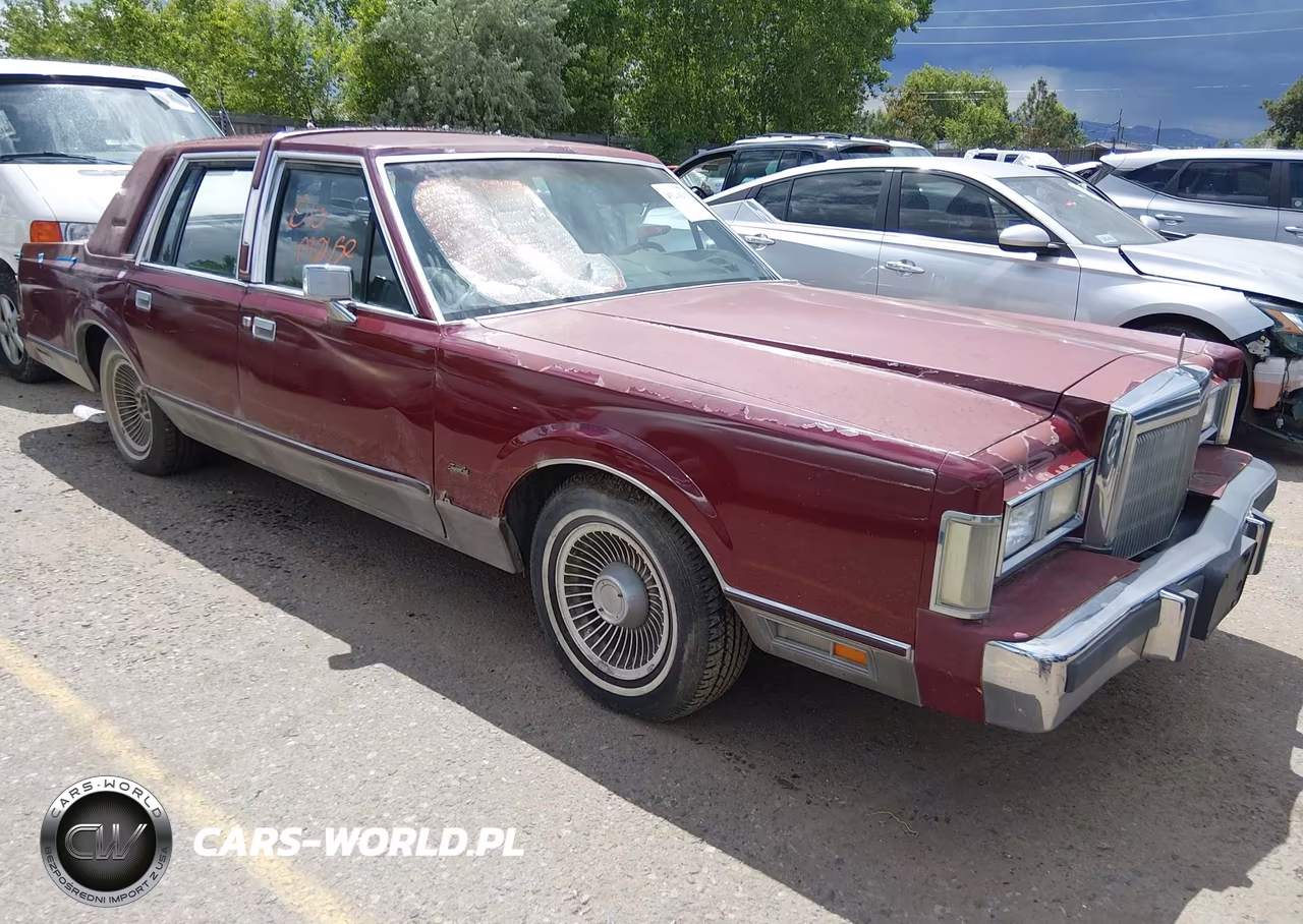 1988 Lincoln Town Car Signature