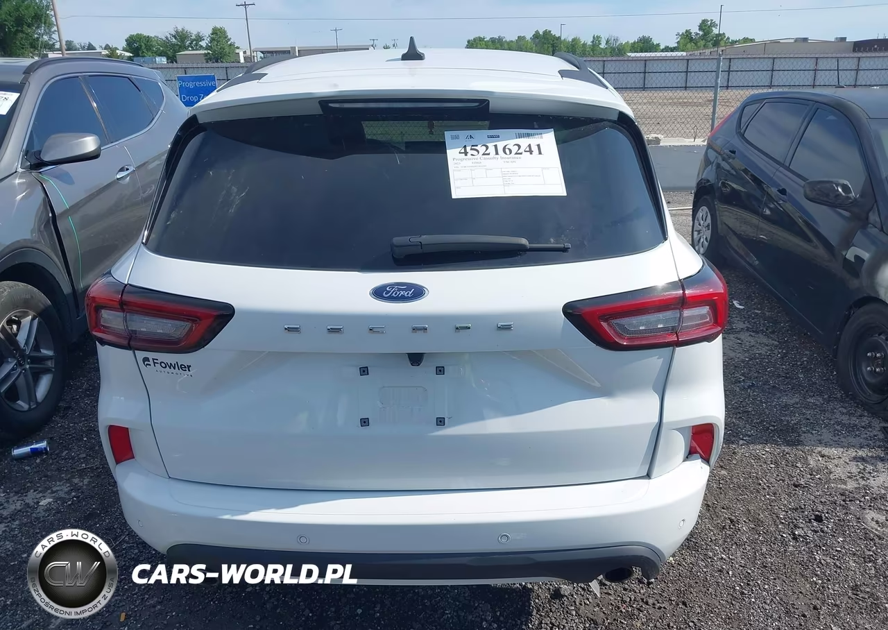 2023 Ford Escape St-Line VIN:1FMCU0MN9PUB32289 - 16