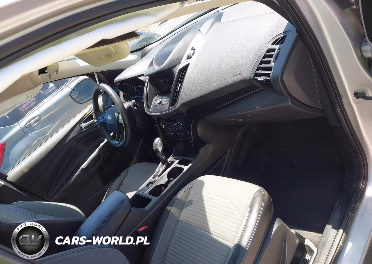 2019 Ford Escape Se VIN:1FMCU9GDXKUC06450 - 5