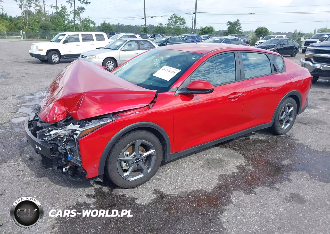 2025 Kia K4 Lxs VIN:3KPFT4DE1SE143063 - 2