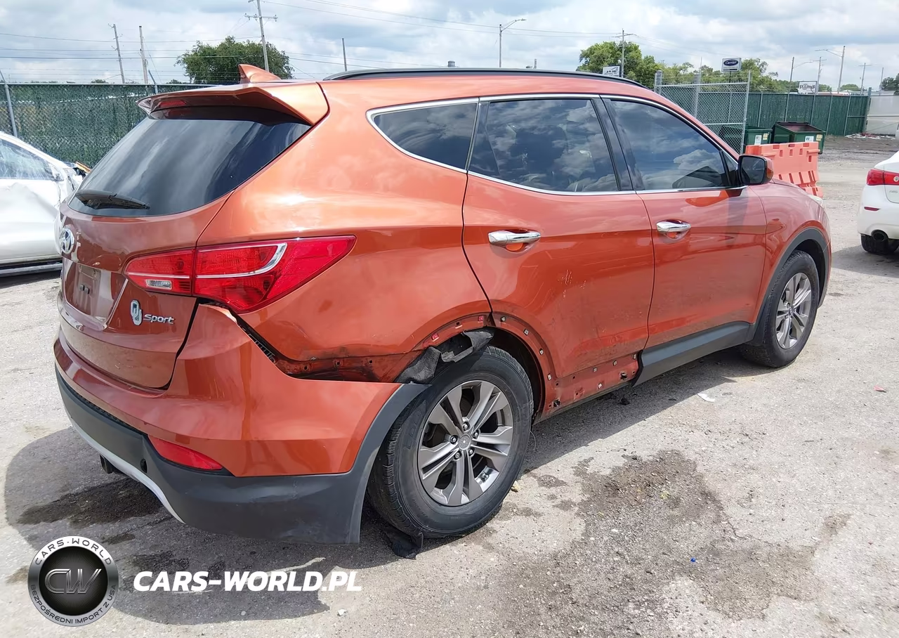 2015 Hyundai Santa Fe Sport 2.4L VIN:5XYZU3LBXFG281334 - 4